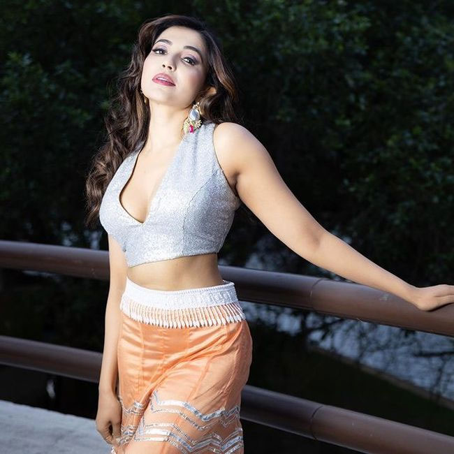 Staggering Photoshoot Of Insta Celebrities